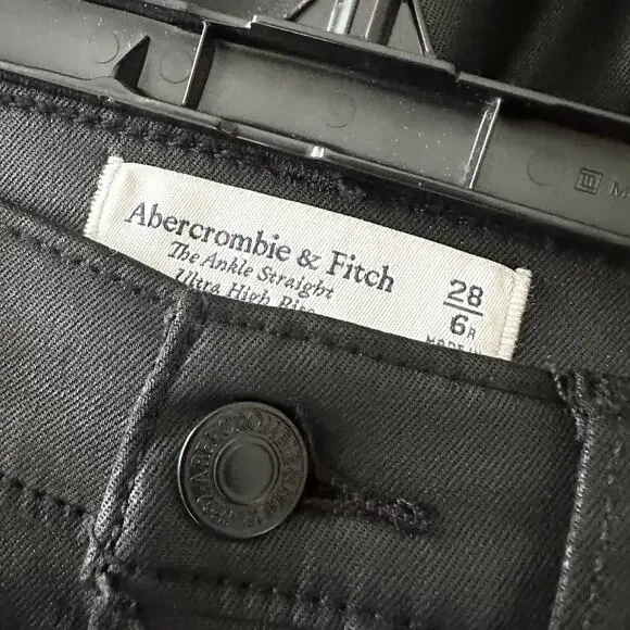 Abercrombie & Fitch Black Coated The Ankle Straight Ultra High Rise Jeans 28/6R - Picture 8 of 13